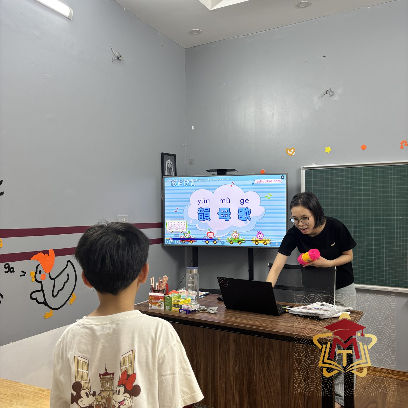 Không Gian Học Hiện Đại & Ứng Dụng Công Nghệ Tại Minh Trí
